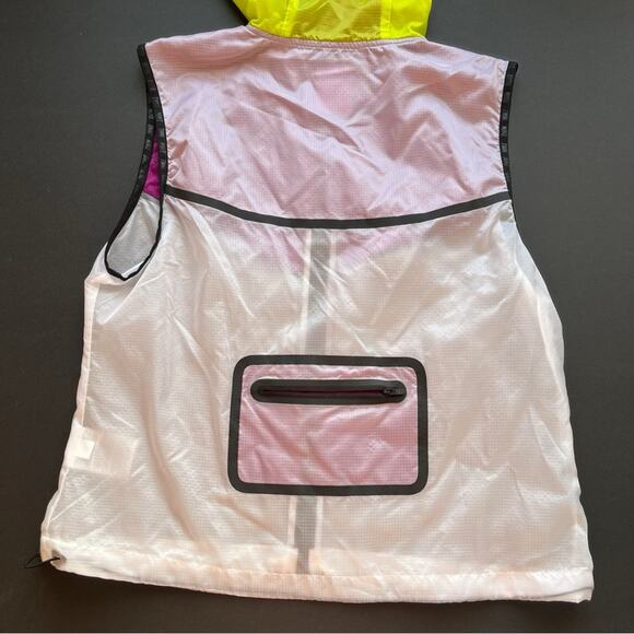 NIKE Tech Hyperfuse Vest - Picture 3 of 5